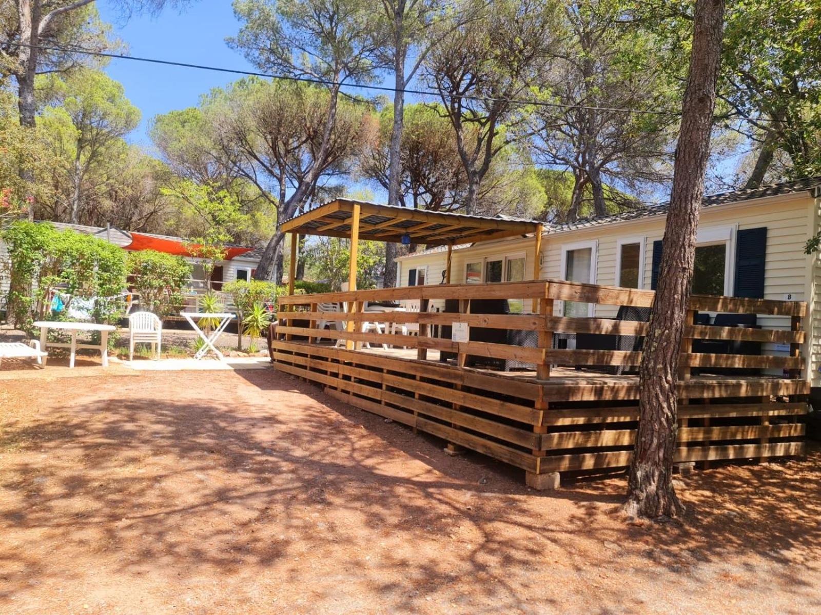 Camping La Baume La Palmeraie *